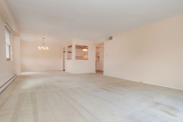 141 N La Grange Road 306, La Grange, IL 60525