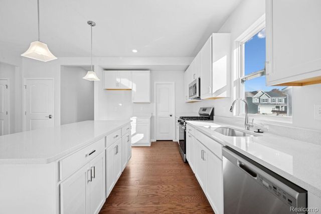 27151 Gallop Way, Saline Township, MI 48176