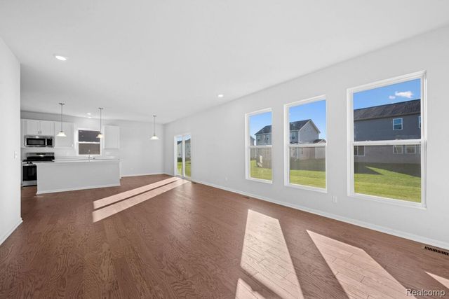 27151 Gallop Way, Saline Township, MI 48176