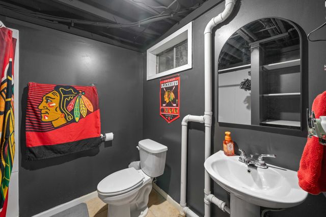 954 HOLIDAY Drive, Lake Holiday, IL 60548