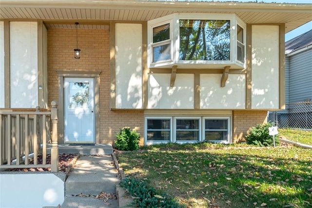 522 Buttinger Place, Leavenworth, KS 66048