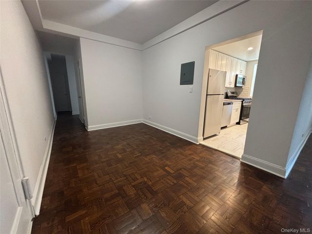 110 Draper Lane SS6, Dobbs Ferry, NY 10522