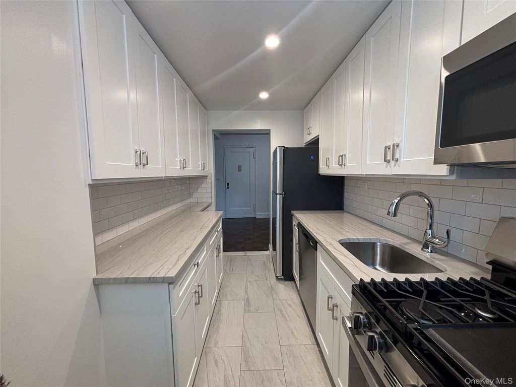 110 Draper Lane SS6, Dobbs Ferry, NY 10522