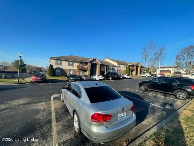 11917 Tazwell Dr APT 2, Louisville, KY 40245