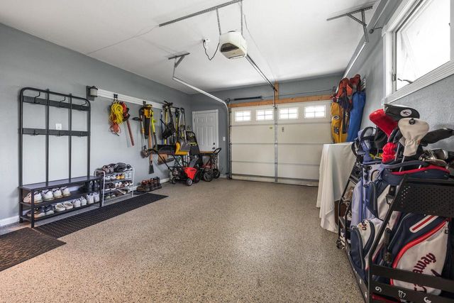 N58W21772 Maclynn DRIVE, Menomonee Falls, WI 53051