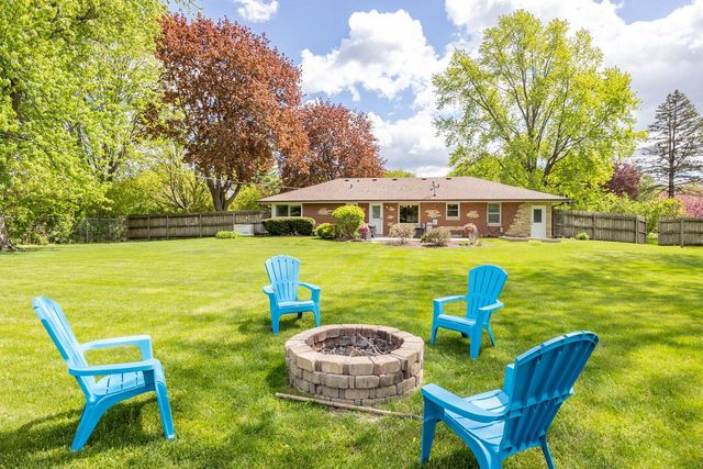 N58W21772 Maclynn DRIVE, Menomonee Falls, WI 53051