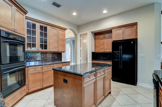 670 Edgebrook Lane, West Palm Beach, FL 33411