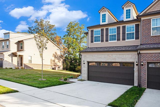 526 Addison Circle, Commerce Twp, MI 48390