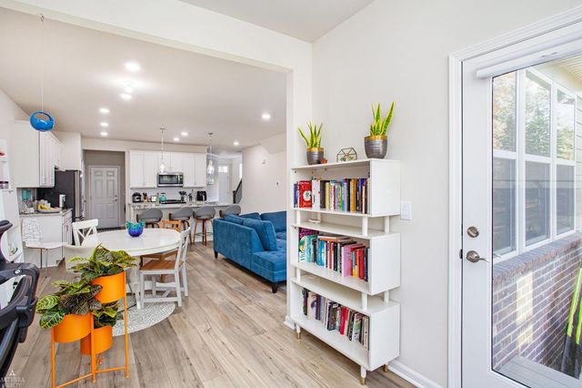 526 Addison Circle, Commerce Twp, MI 48390