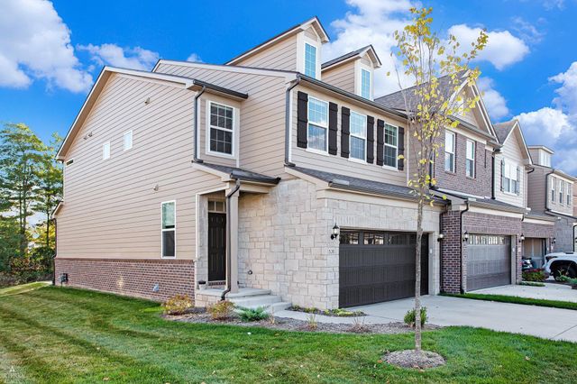 526 Addison Circle, Commerce Twp, MI 48390