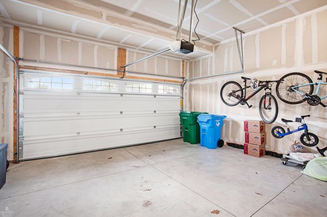 526 Addison Circle, Commerce Twp, MI 48390