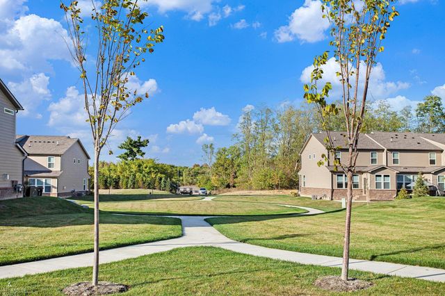 526 Addison Circle, Commerce Twp, MI 48390