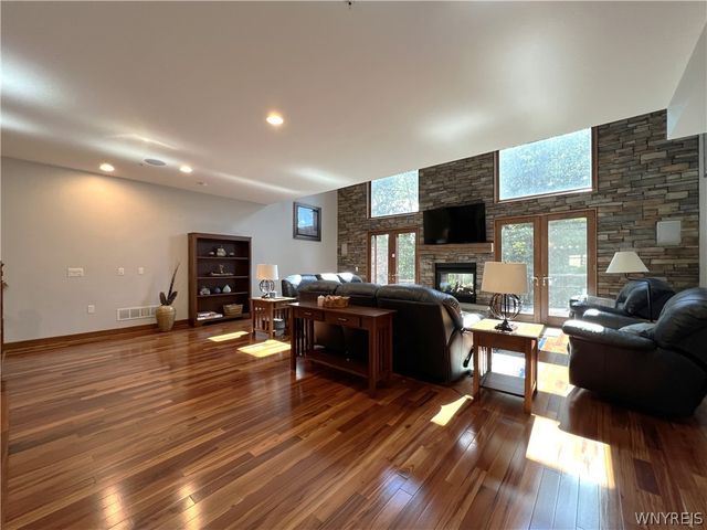 13 Ellicottvillas, Ellicottville, NY 14731