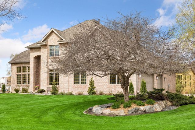 4705 Xene Lane N, Plymouth, MN 55446