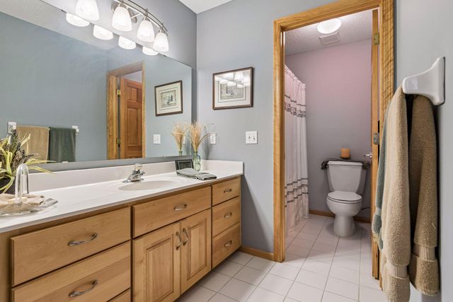 4705 Xene Lane N, Plymouth, MN 55446