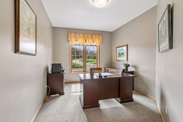 4705 Xene Lane N, Plymouth, MN 55446