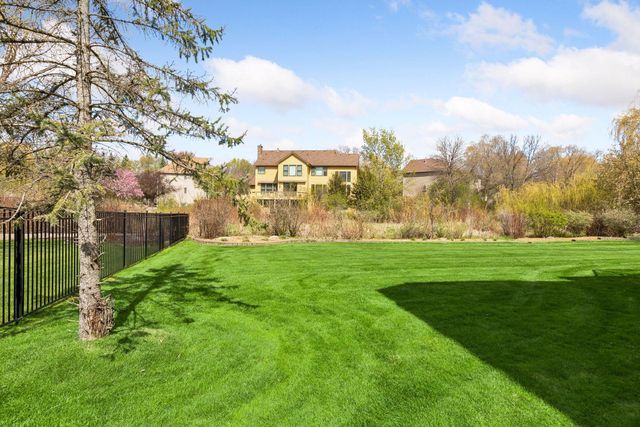 4705 Xene Lane N, Plymouth, MN 55446