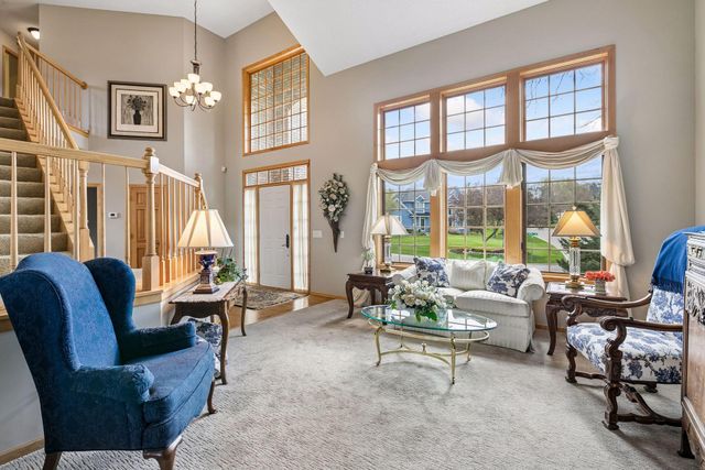 4705 Xene Lane N, Plymouth, MN 55446