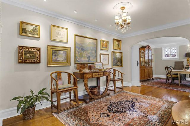 6331 Alexander Drive, Clayton, MO 63105