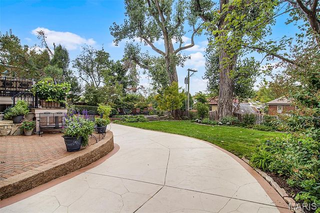 6331 Alexander Drive, Clayton, MO 63105