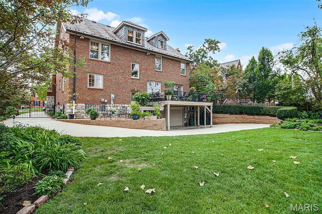 6331 Alexander Drive, Clayton, MO 63105