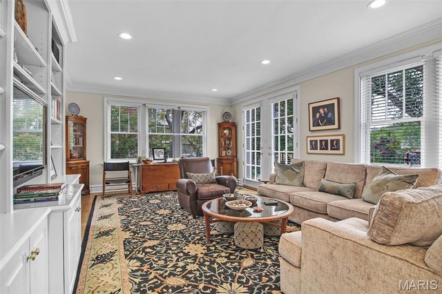 6331 Alexander Drive, Clayton, MO 63105