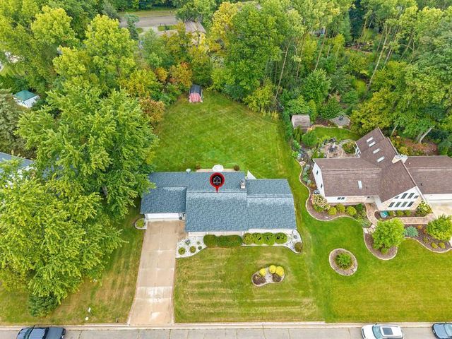 2439 MORNING STAR TRAIL, Green Bay, WI 54302