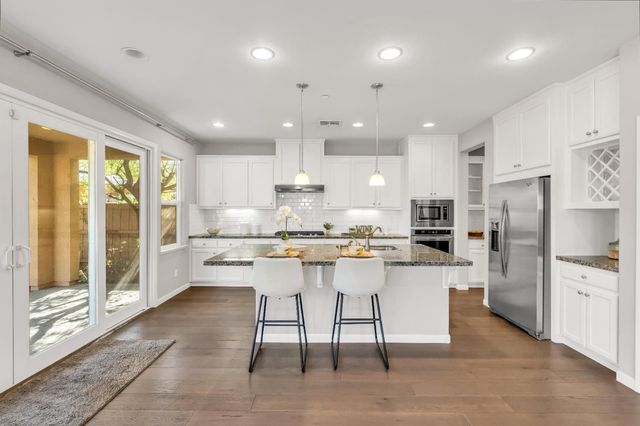 9701 Allen Ranch Way, Elk Grove, CA 95757