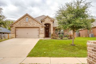 713 Brandt Street, Grandview, TX 76050