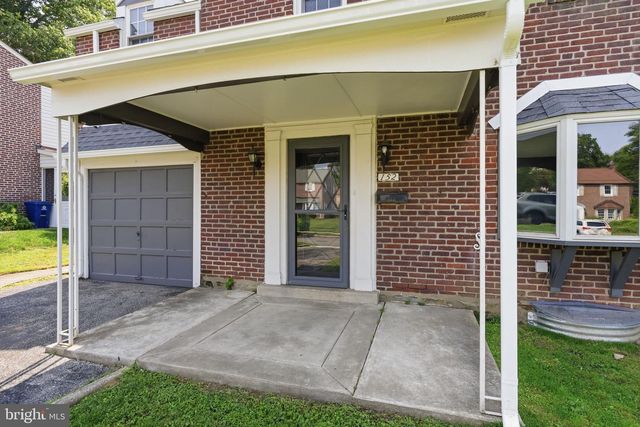 152 TREATY RD, Drexel Hill, PA 19026