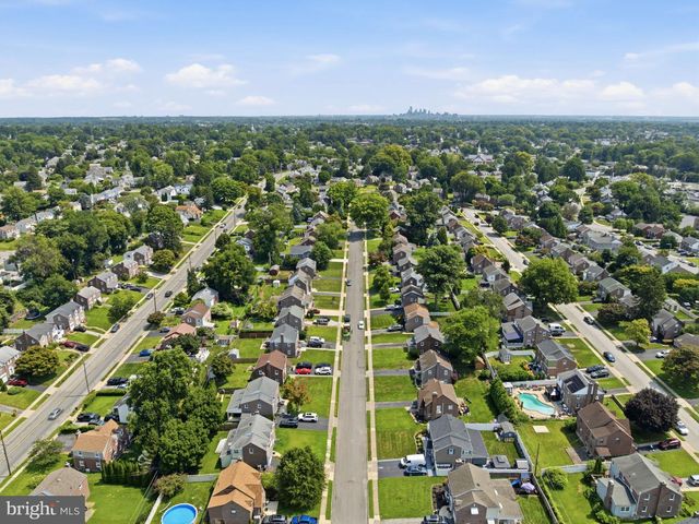 152 TREATY RD, Drexel Hill, PA 19026