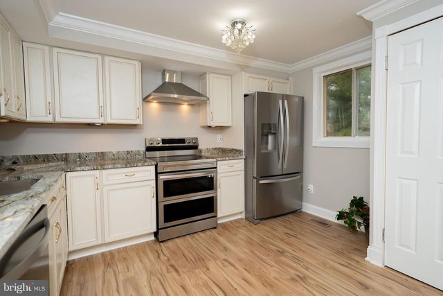 9203 SHEFFIELD HUNT CT, Lorton, VA 22079