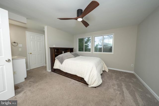 9203 SHEFFIELD HUNT CT, Lorton, VA 22079