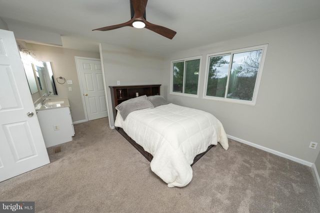 9203 SHEFFIELD HUNT CT, Lorton, VA 22079