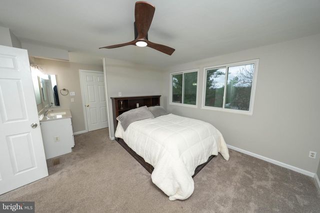 9203 SHEFFIELD HUNT CT, Lorton, VA 22079