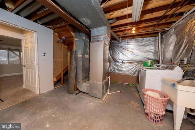 9203 SHEFFIELD HUNT CT, Lorton, VA 22079