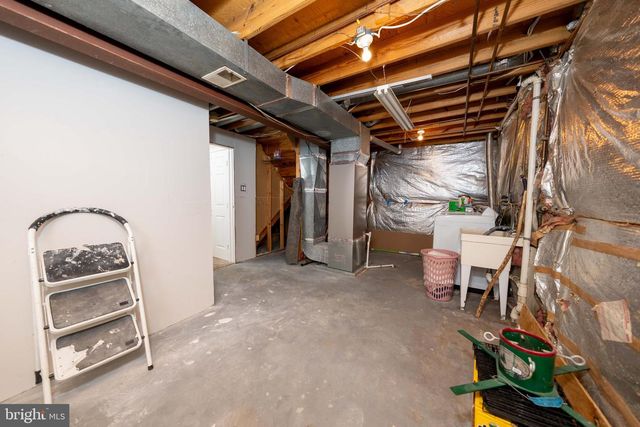 9203 SHEFFIELD HUNT CT, Lorton, VA 22079