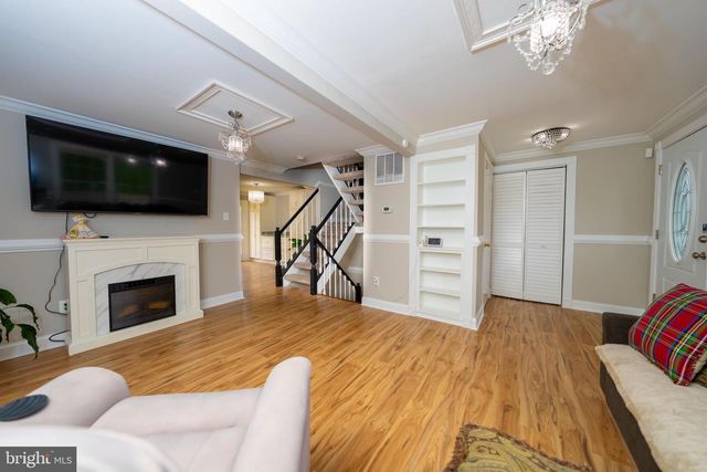 9203 SHEFFIELD HUNT CT, Lorton, VA 22079