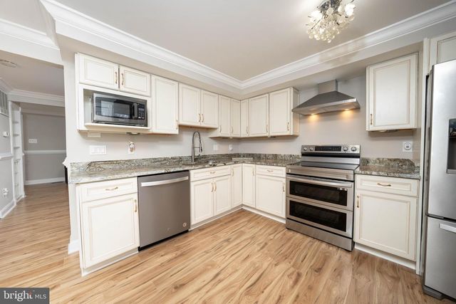 9203 SHEFFIELD HUNT CT, Lorton, VA 22079