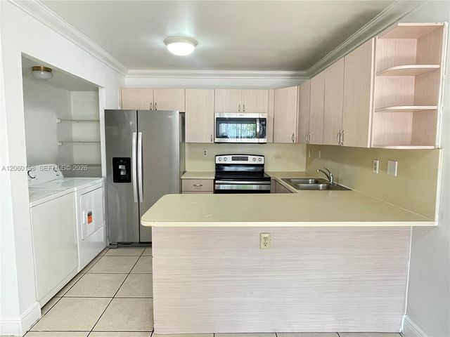 7640 SW 153rd Ct 101, Miami, FL 33193