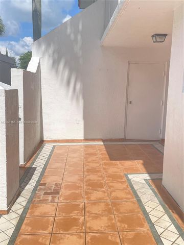 7640 SW 153rd Ct 101, Miami, FL 33193