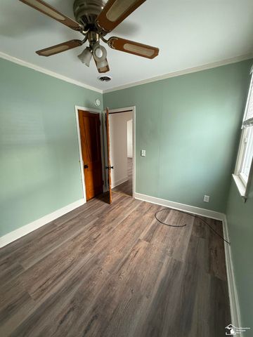 35247 Currier Street, Wayne, MI 48184