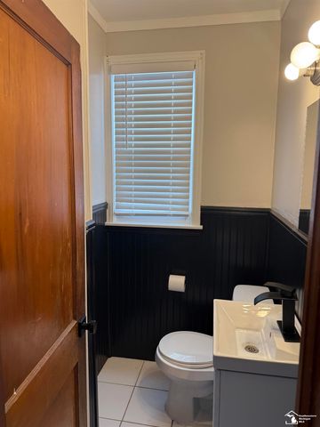 35247 Currier Street, Wayne, MI 48184