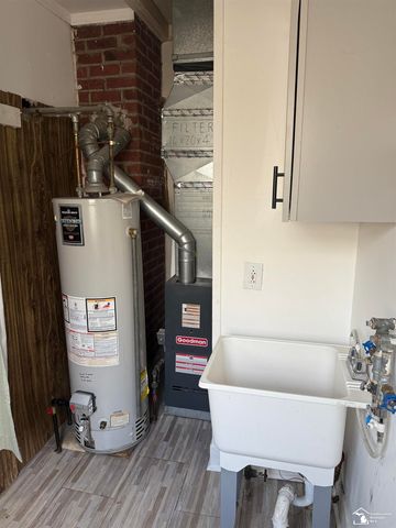 35247 Currier Street, Wayne, MI 48184