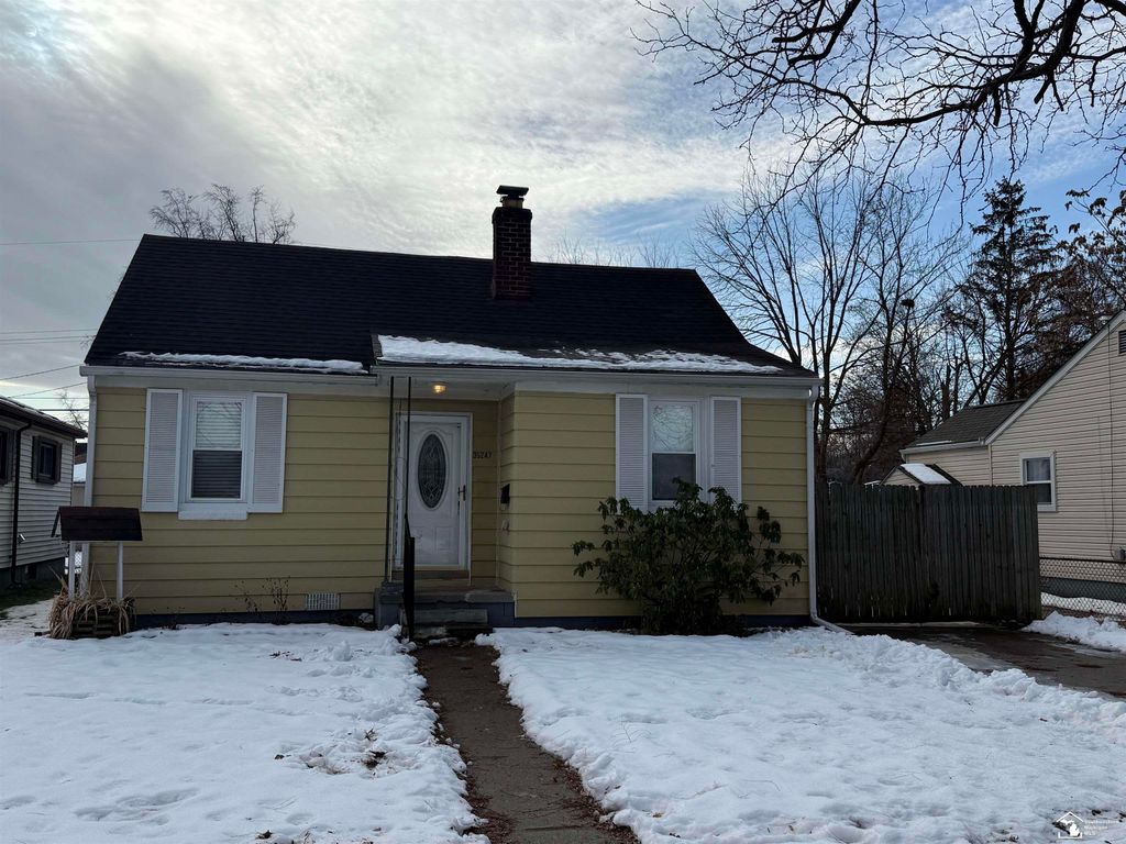 35247 Currier Street, Wayne, MI 48184