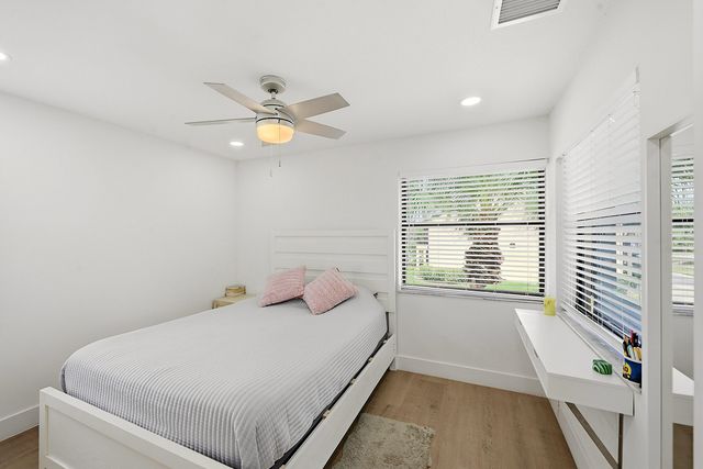 4699 E Lucerne Lakes Boulevard 206, Lake Worth, FL 33467