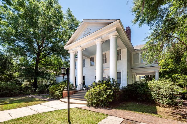 458 Hampton Street, Walterboro, SC 29488