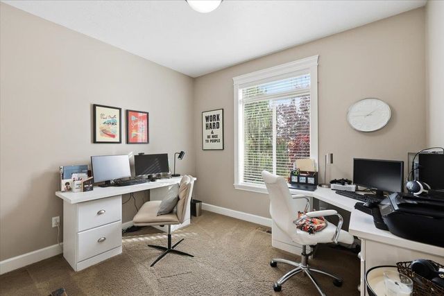 10905 N Acoma Dr, Spokane, WA 99208