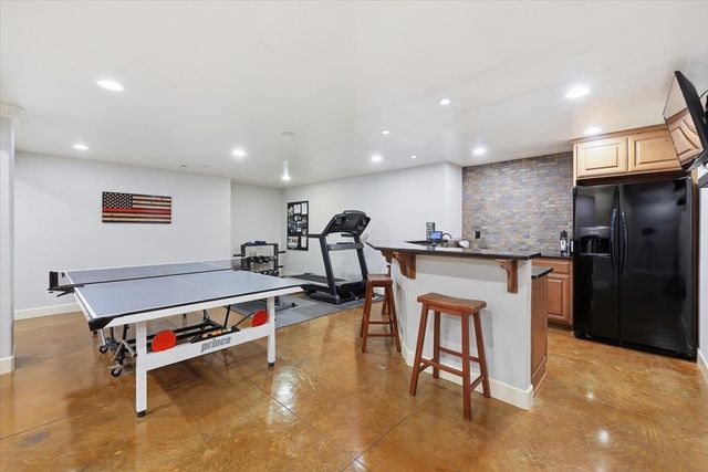 10905 N Acoma Dr, Spokane, WA 99208