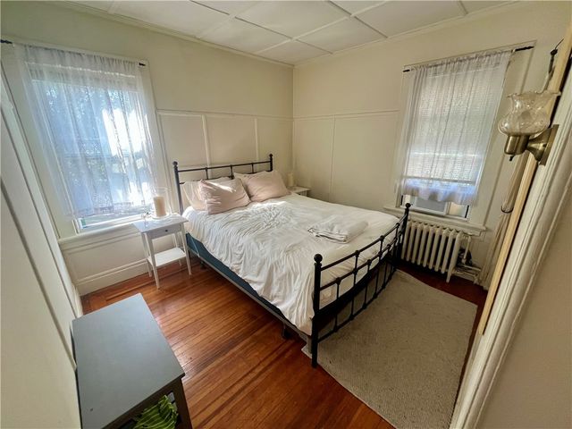 21 Dean Avenue 2, Newport, RI 02840